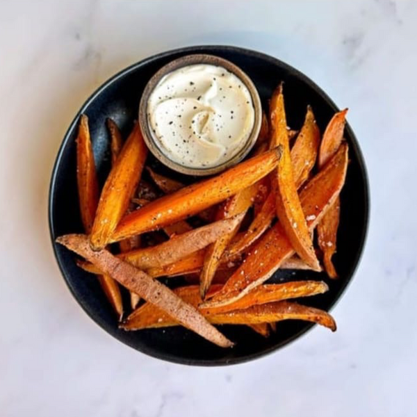 Frites de Patates Douces & Wings de Poulet